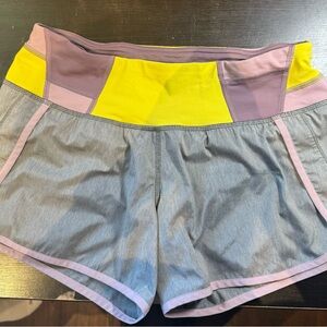 Lululemon Run Times Short *2-way Stretch Size 4